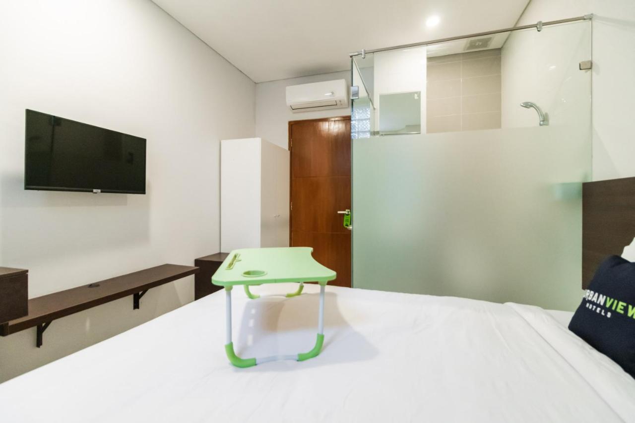 Urbanview Hotel Casa Kota Mangga Besar Джакарта Экстерьер фото
