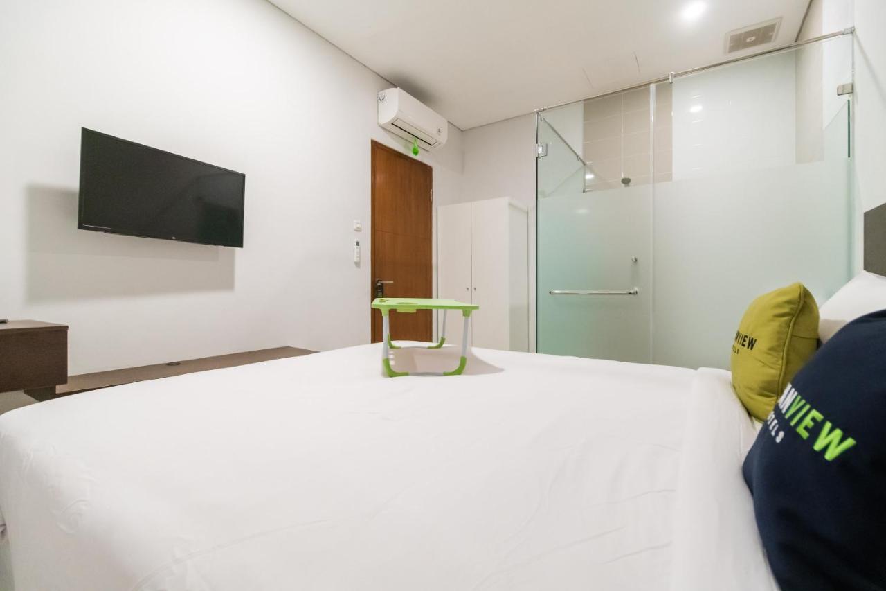 Urbanview Hotel Casa Kota Mangga Besar Джакарта Экстерьер фото