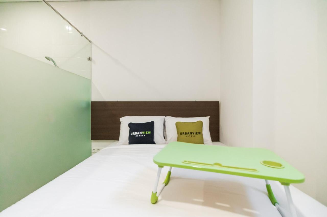 Urbanview Hotel Casa Kota Mangga Besar Джакарта Экстерьер фото