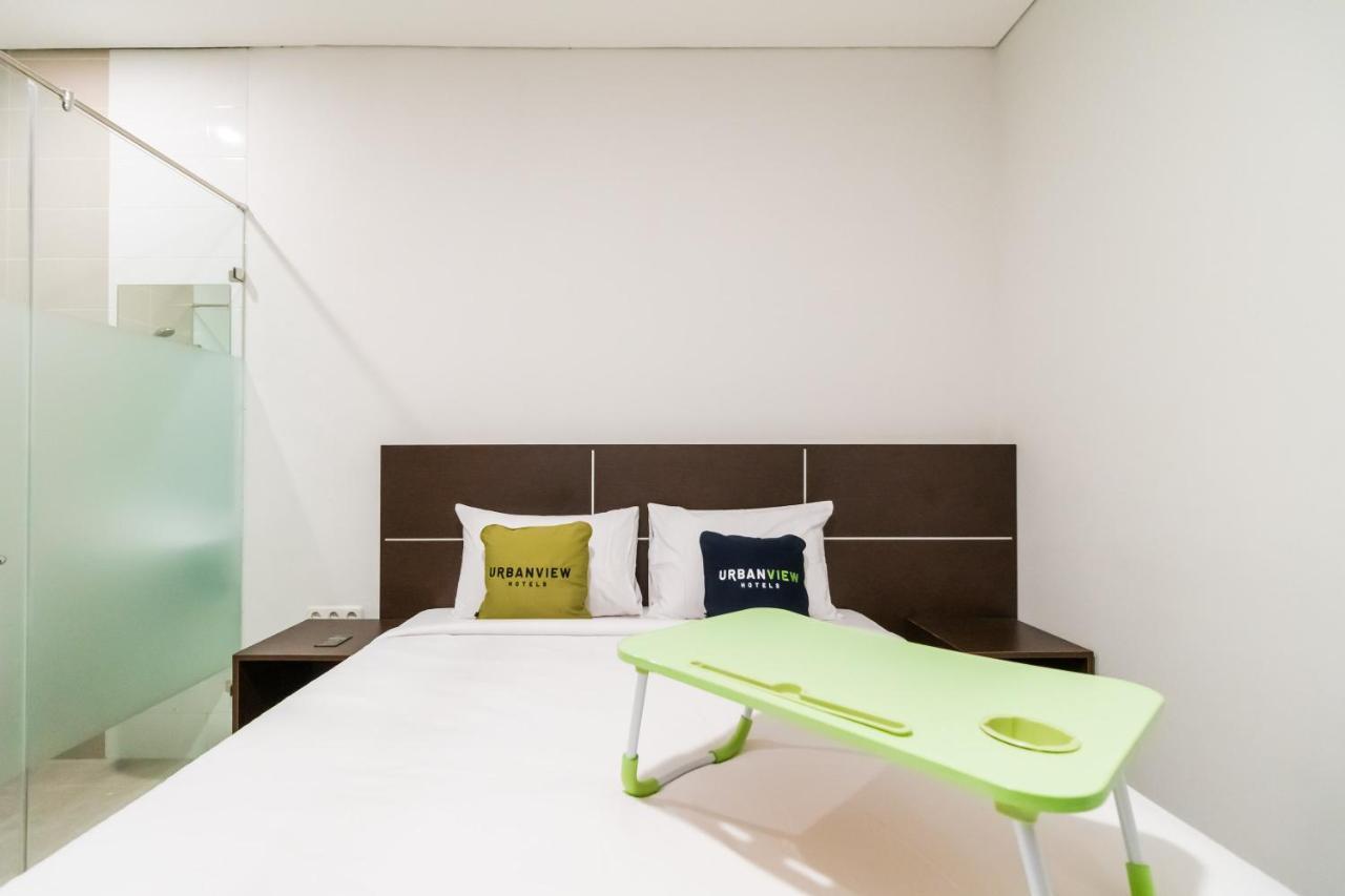 Urbanview Hotel Casa Kota Mangga Besar Джакарта Экстерьер фото