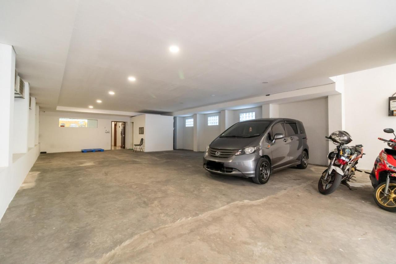 Urbanview Hotel Casa Kota Mangga Besar Джакарта Экстерьер фото
