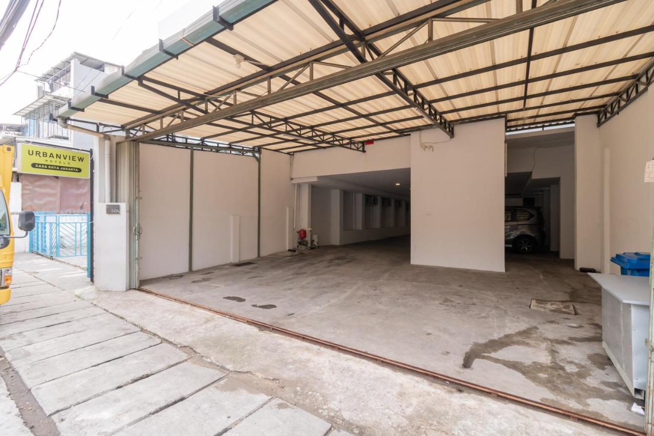Urbanview Hotel Casa Kota Mangga Besar Джакарта Экстерьер фото